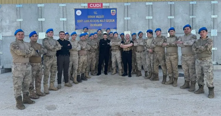Selçuk Bayraktar’dan Şırnak’taki askeri birliklere ziyaret