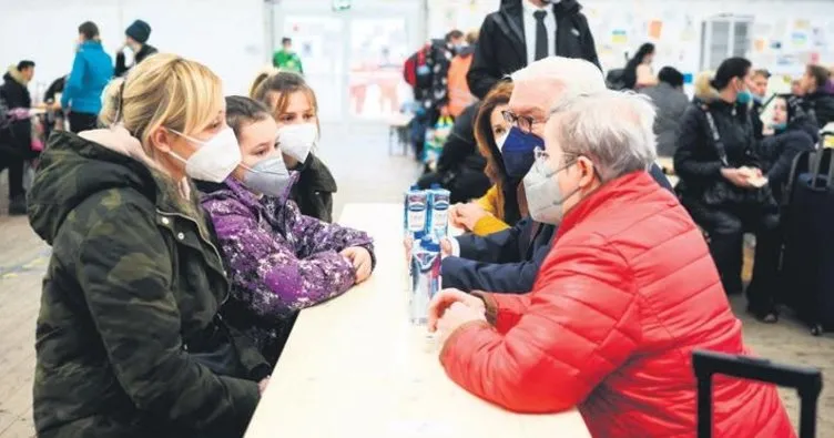 Steinmeier, Ukraynalı mültecileri ziyaret etti
