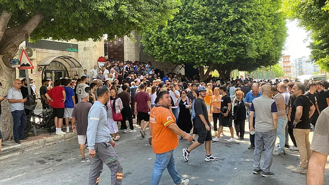 Jrokez’e veda: Oğuzhan Dalgakıran toprağa verildi! Tabutu Fenerbahçe bayrağıyla sarıldı