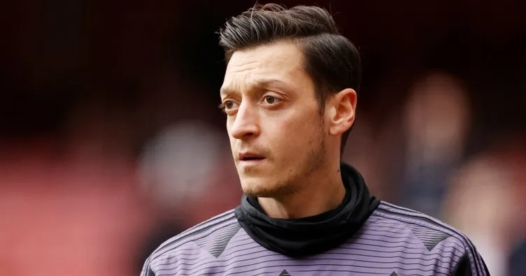 Mesut Özil için flaş sözler: Arsenal’den ayrılmalı