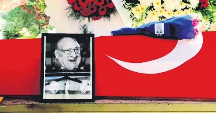 Tiyatrocu Atuner son yolculuğuna uğurlandı