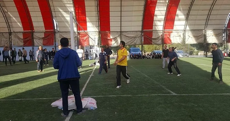 Malatya Yazıhan’da kurumlararası voleybol turnuvası düzenlendi