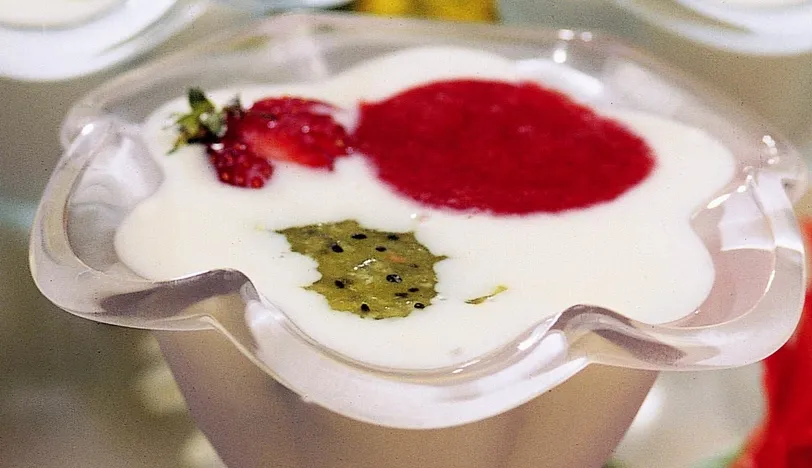 Meyve Soslu Kup