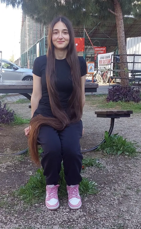 Deniz'in Uzun Saçları