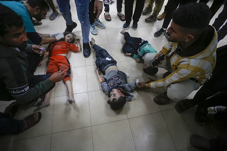 Katil İsrail’den Gazze’nin kuzeyine hava saldırısı: 15 Filistinli hayatını kaybetti