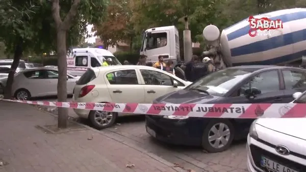 Kedilere yem vermek için çıktığı sokakta beton mikseri altında kaldı | Video