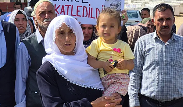 emine-kolay-karnindan-bicaklanarak-vahsice-katledilmisti-acili-kardesten-kan-donduran-iddia-kayinvalidesi-seni-1783403848172.jpg