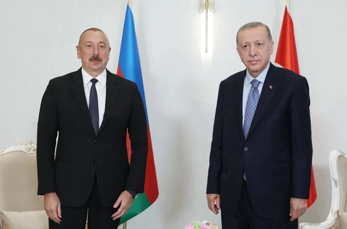 son-dakika-baskan-erdogan-azerbaycan-cumhurbaskani-aliyev-ile-gorustu-1663245359636.jpg