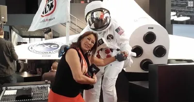 Sosyetik isim Ahu Aysal Elon Musk’a dava açtı: Ya paramı ver ya da beni uzaya gönder!