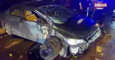 Kontrolden çıkan otomobil ağaca çarptı: 3 yaralı | Video
