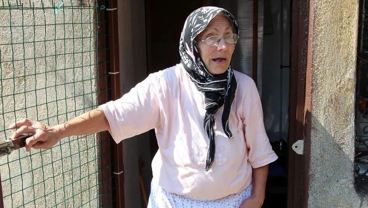 Zonguldak’ta dolandırıcıya kaptırdığı parası iade edilen yaşlı kadının sevinci