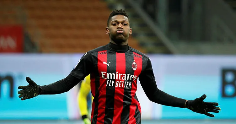 Milan Torino’yu 2 golle geçti