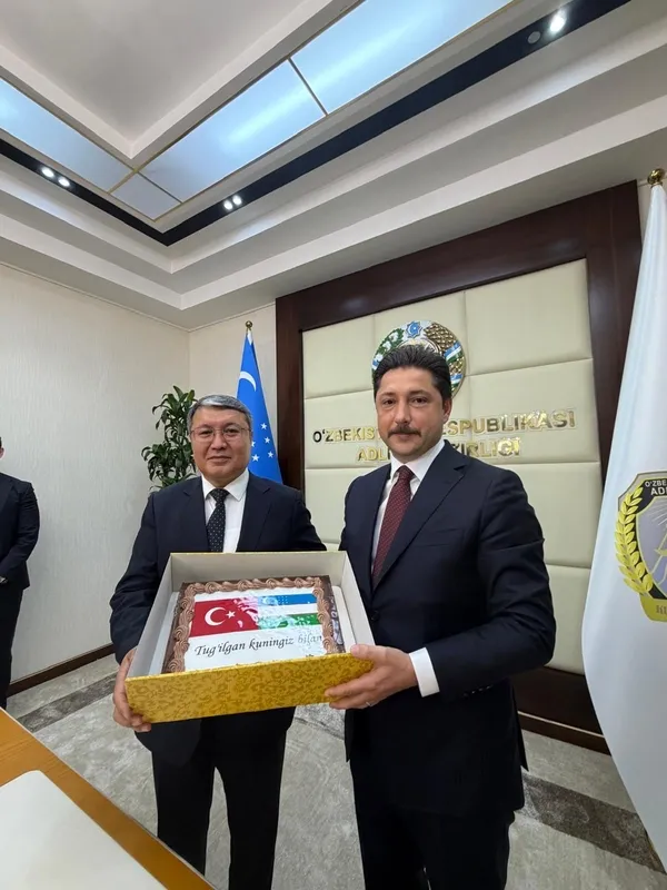 adalet-bakan-yardimcisi-burak-ceyhan-ozbekistanda-kendimi-ulkemdeymisim-gibi-hissettim-1790088718566.jpg