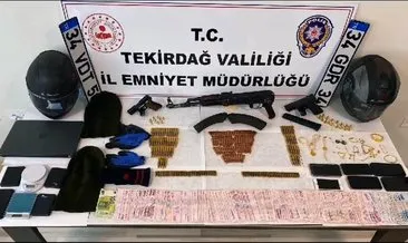 İstanbul’dan gidip Tekirdağ’da kuyumcu soyan 9 kişi yakalandı: Adreste Kaleşnikof silah ve 82 mermi bulundu #tekirdag