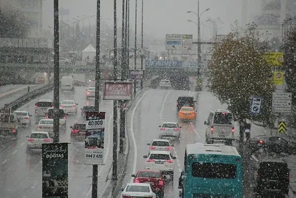 İstanbul’da yarın okullar tatil olacak mı? 13 Aralık Perşembe kar tatili olan iller!
