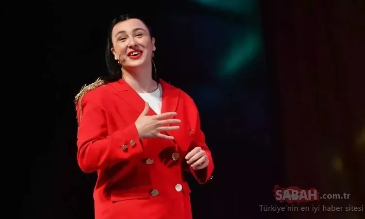 Şimdilerin ünlü komedyenini tanıdınız mı? Ne kadar gergin bir bebekmişim diyerek paylaştı!