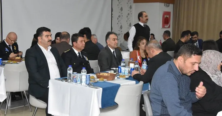 Bitlis’te şehit aileleri için iftar programı düzenledi