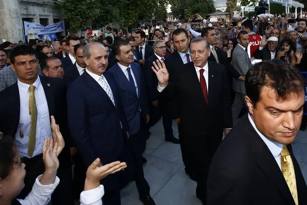 Cumhurbaşkanı Erdoğan, Eyüp Sultan Türbesi'nin restorasyondan sonraki açılışına katıldı