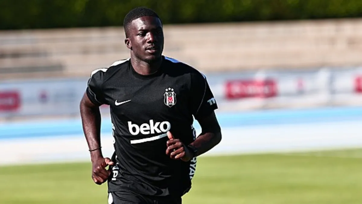 Beşiktaş'ın yeni transferi Kassoum Ouattara, taraftarların önünde oynamaktan duyduğu heyecanı dile getiriyor.