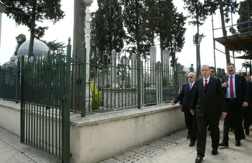 Erdoğan Kur'an-ı Kerim okudu-1