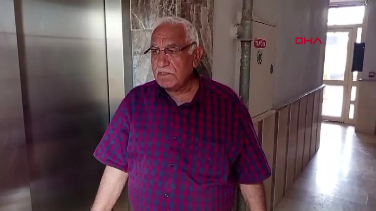 Komşusunun ısırdığı parmağı ampute edildi | Video videosunu izle Komşusunun ısırdığı parmağı ampute edildi | Video videosunu izle