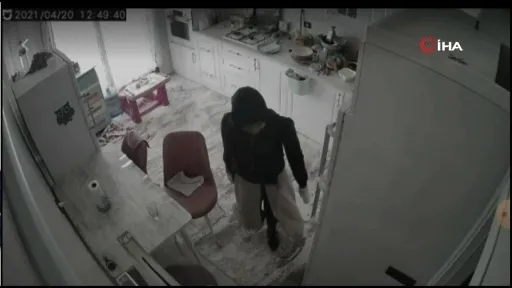 Osmaniye'de 2 kadın hırsız evdeki gizli kameraya yakalandı - 4
