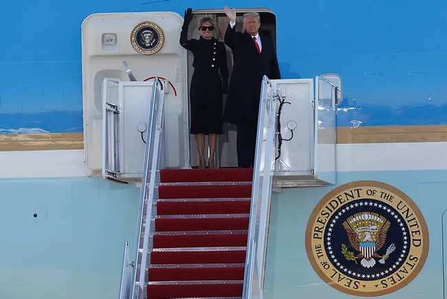 Son dakika: Trump, halefi Biden için Oval Ofis'e bir not bıraktı! İçeriği bilinmiyor...