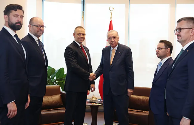 baskan-erdogandan-new-yorkta-pes-pese-diplomasi-trafigi-1790116258987.jpeg Başkan Erdoğan'dan New York'ta peş peşe diplomasi trafiği