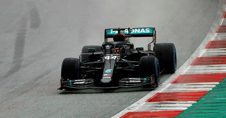 Formula 1’de sezonun ikinci pole pozisyonu Hamilton’ın