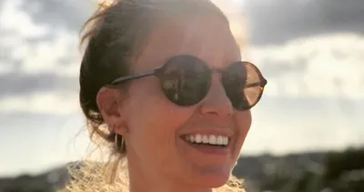 Aslı Enver bikinili tatil fotoğraflarıyla ilgi odağı oldu! Aslı Enver’in doğal güzelliğine beğeni yağdı!