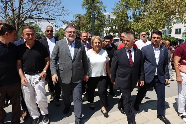 menderes-belediyesinde-baskan-vekilligi-secimini-asuman-sen-kazandi-ilk-kutlayan-cumhurbaskani-erdogan-oldu-1786974673536.jpeg