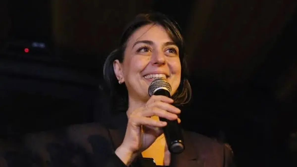 SON DAKİKA | Üsküdar Belediye’sine yolsuzluk operasyonu! Başkan Sinem Dedetaş dahil 6 gözaltı SON DAKİKA | Üsküdar Belediye’sine yolsuzluk operasyonu! Başkan Sinem Dedetaş dahil 6 gözaltı