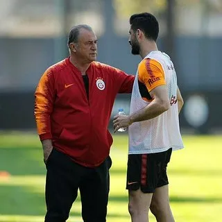 Galatasaray'da Emre Akbaba, topla çalışmalara başladı