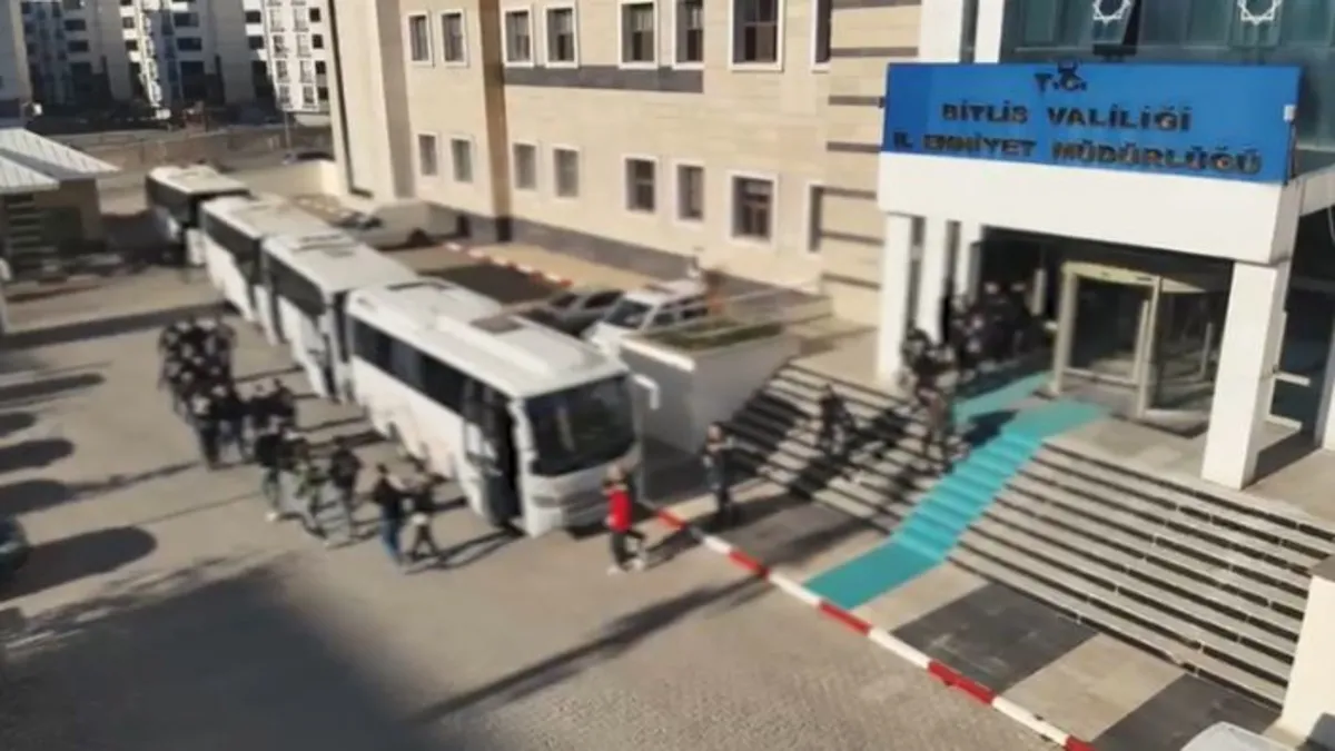 Bitlis merkezli yasadışı bahis operasyonunda 608 milyonluk ağ çökertildi Bitlis merkezli yasadışı bahis operasyonunda 608 milyonluk ağ çökertildi