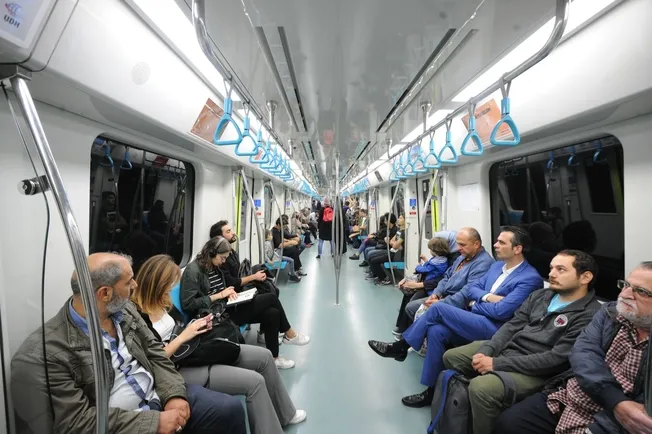 cumhuriyetimizin-100uncu-yilinda-marmaray-10-yasinda-1698397554705.jpeg