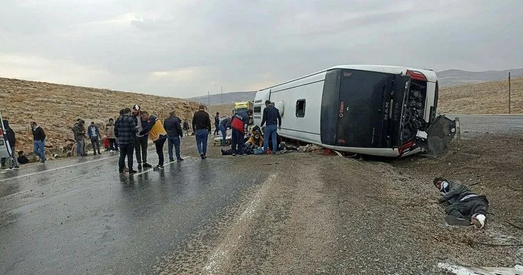 Sivas’ta otobüs devrildi: 3 kişi öldü, 27 kişi yaralandı