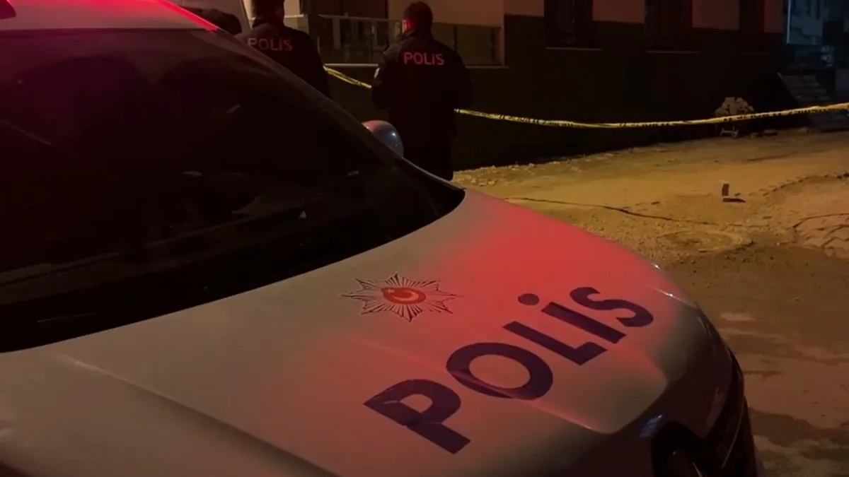 Konya'da husumetliler arasında silah kavga: 2 yaralı Konya'da husumetliler arasında silah kavga: 2 yaralı