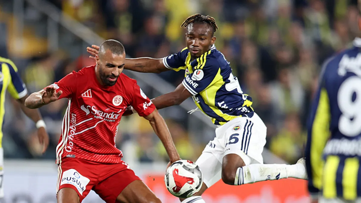 Dorgeles Nene: “Birinci olmamız, ilk sıraya yerleşmemiz gerekiyor” Dorgeles Nene: “Birinci olmamız, ilk sıraya yerleşmemiz gerekiyor”