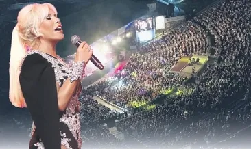 Süperstar Ajda Pekkan Harbiye’yi salladı!