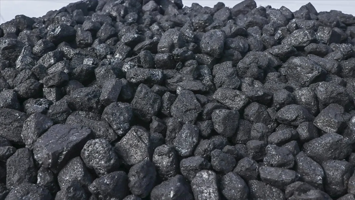 Çin’de kömür madenindeki patlama: 8 işçi öldü, 38 işçi göçük altında kaldı Çin’de kömür madenindeki patlama: 8 işçi öldü, 38 işçi göçük altında kaldı