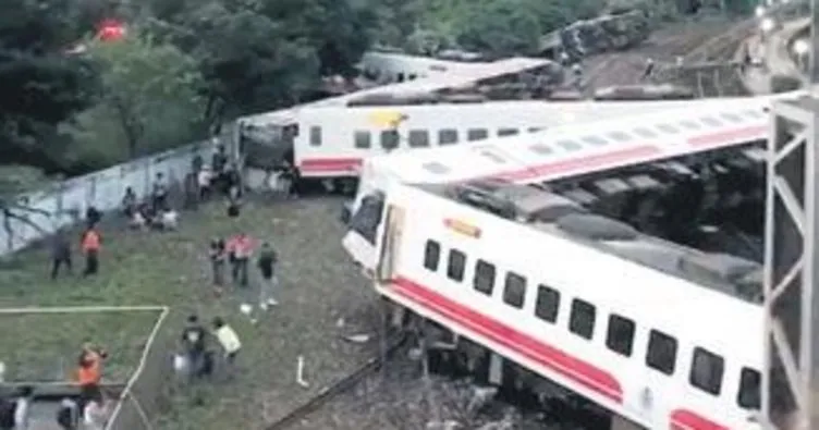 Tayvan’da tren kazası: 22 ölü