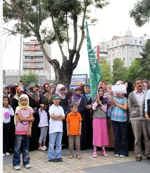 Türkiye Mısır'daki katliama karşı ayağa kalktı