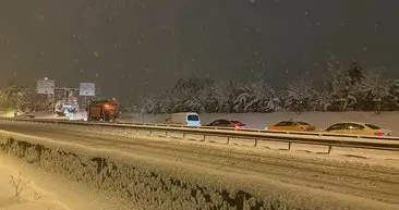 İstanbul yol durumu 24 Ocak 2022 Pazartesi! Haftanın ilk günü İstanbul’da kar yağışı etkisini sürdürüyor!