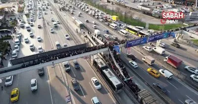 Vatandaşların metrobüs kuyruğundaki zorlu yolculukları devam ediyor | Video