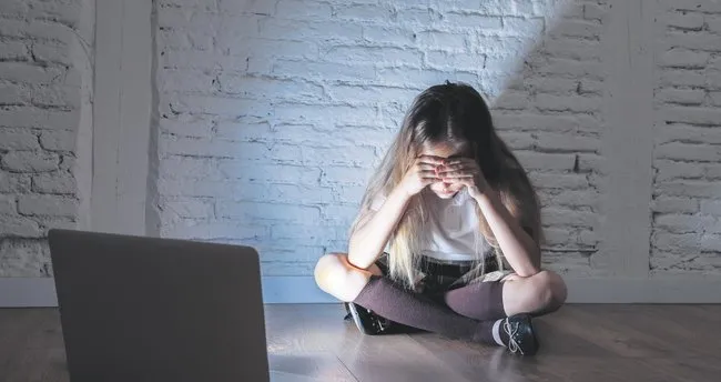 Internet Cocuklar Icin Kara Bir Delik Cumartesi Sabah Haberleri