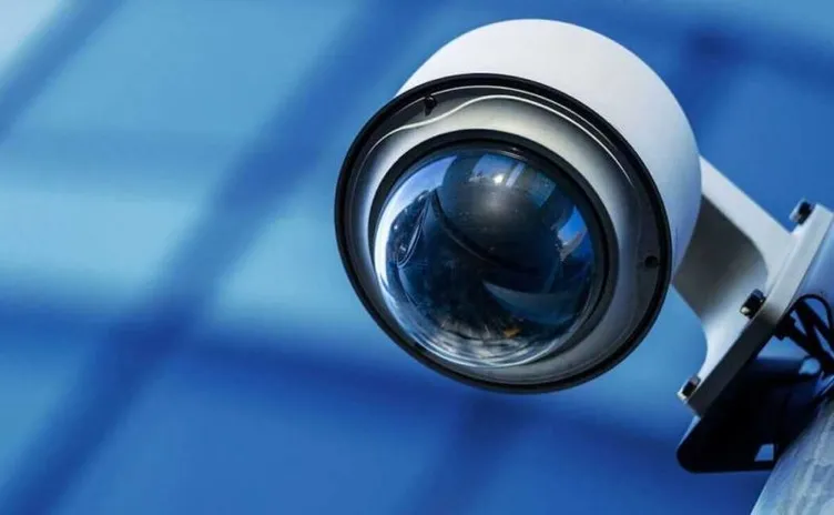 SON DAKİKA... Kıskanç koca yatak odasına kamera koyup karısını izledi: Olayın sonu onun için hüsranla bitti!