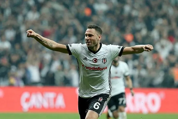 Beşiktaş'tan flaş Tosic ve Demba Ba kararı