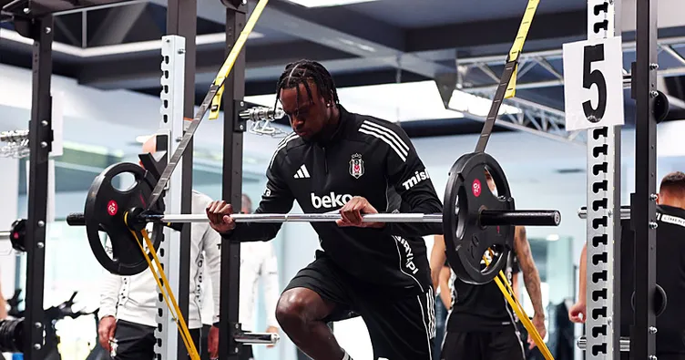 Beşiktaş, salonda çalıştı!