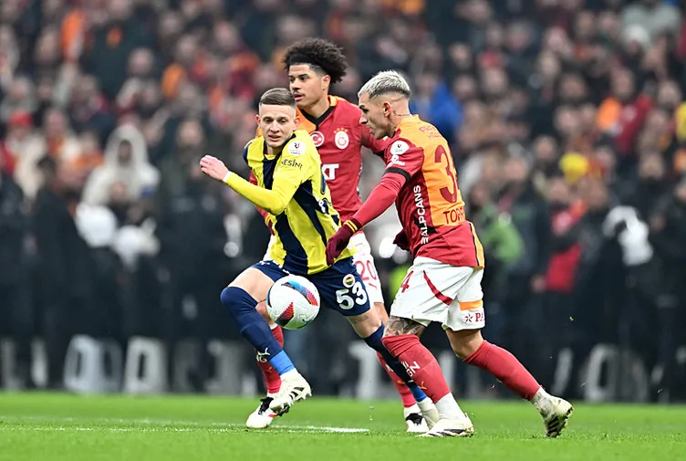 Son dakika haberi: Dünya devleri derbiyi tribünden izledi! Yıldız futbolcular için rapor tuttular...