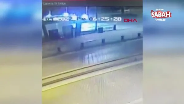 Görüntüler ortaya çıktı! Samsun'daki Atatürk Anıtı'na yapılan çirkin saldırı anı güvenlik kamerasında | Video